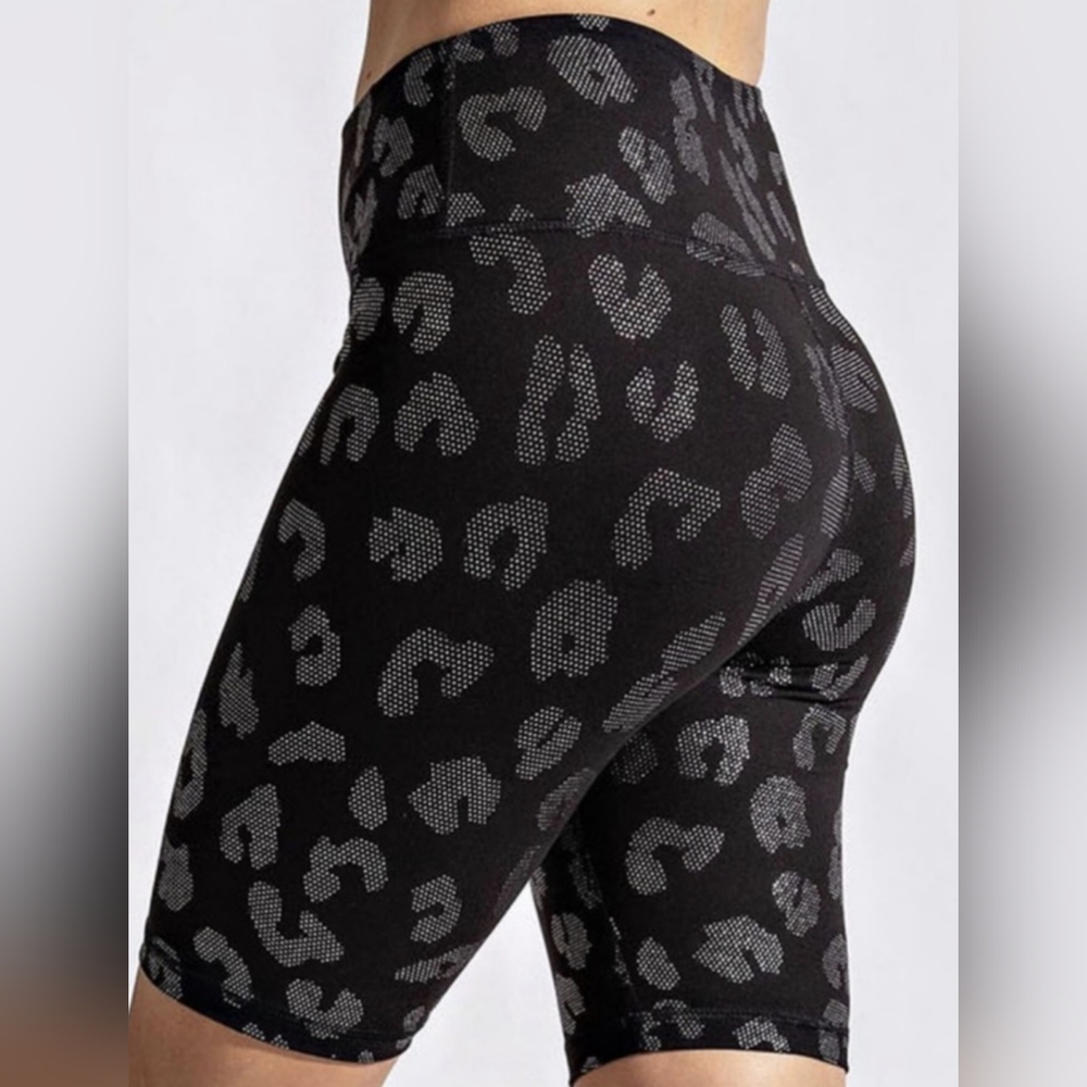 LAST Pair! Black High Waisted Bike Shorts w/Beautiful Shiny Silver Leopard Print - Picture 2 of 4